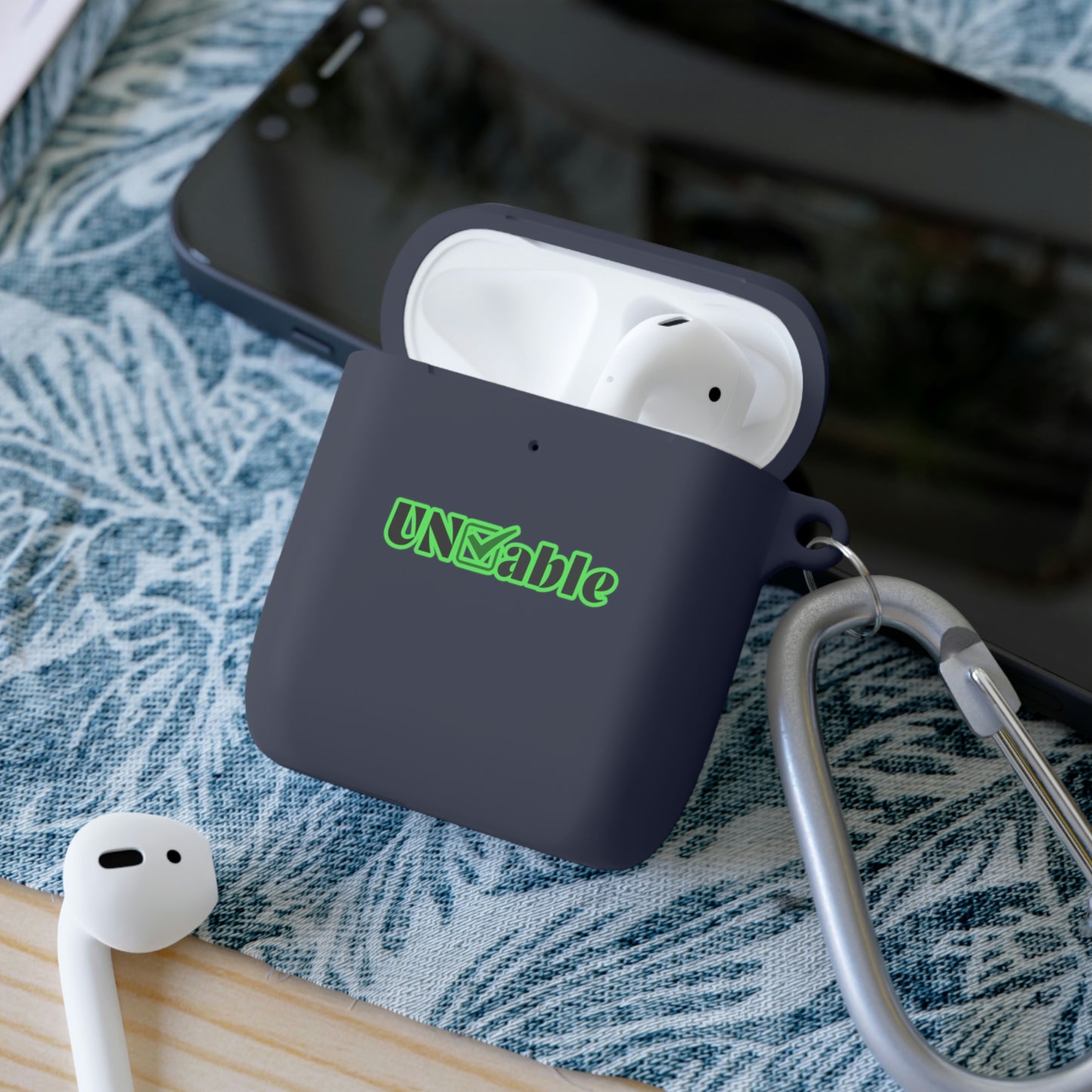 Uncheckable Baylor Green AirPods and AirPods Pro Case Cover