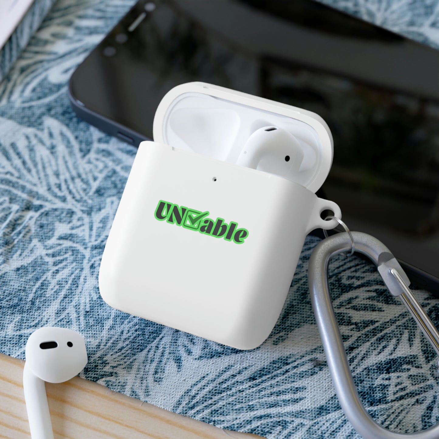 Uncheckable Baylor Green AirPods and AirPods Pro Case Cover