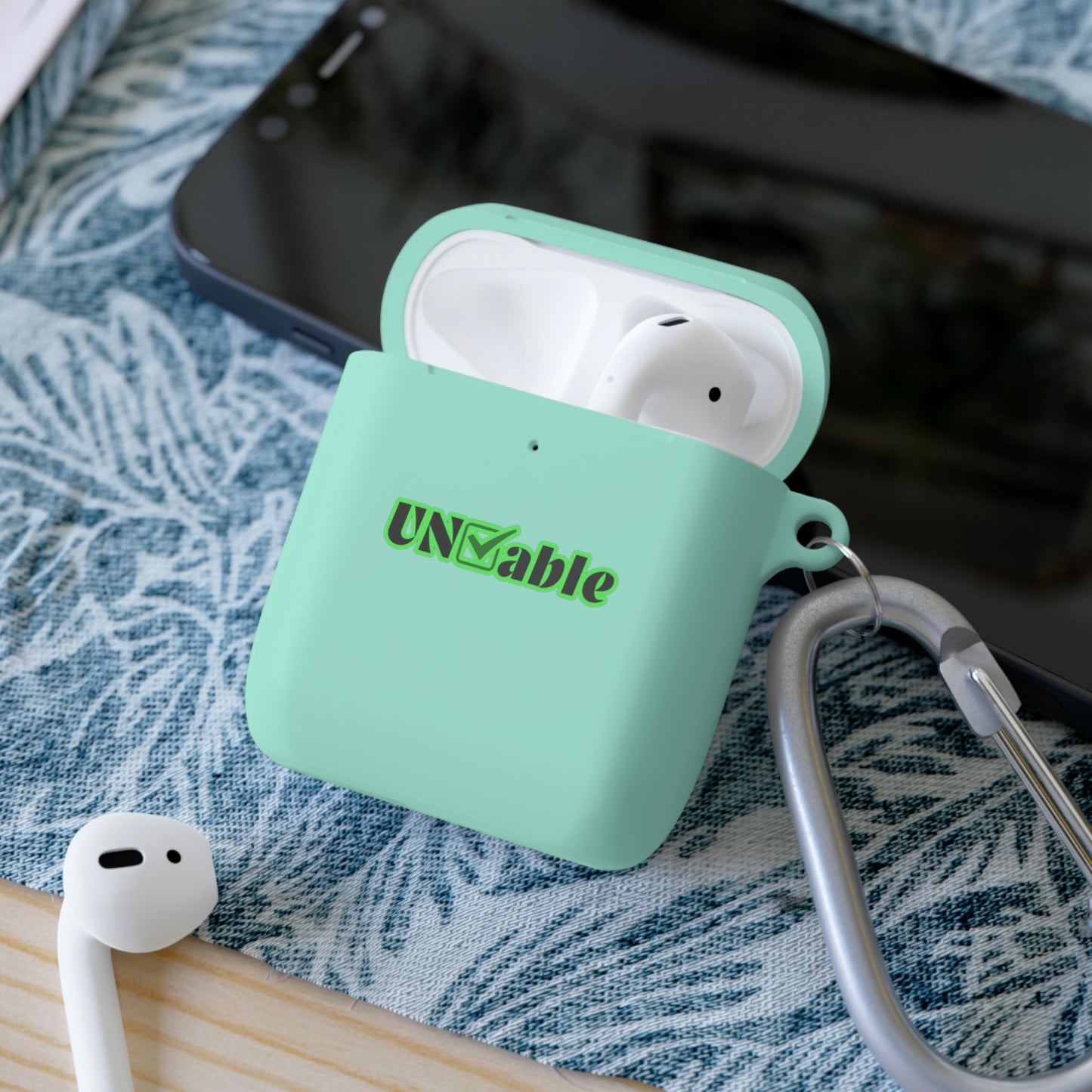 Uncheckable Baylor Green AirPods and AirPods Pro Case Cover